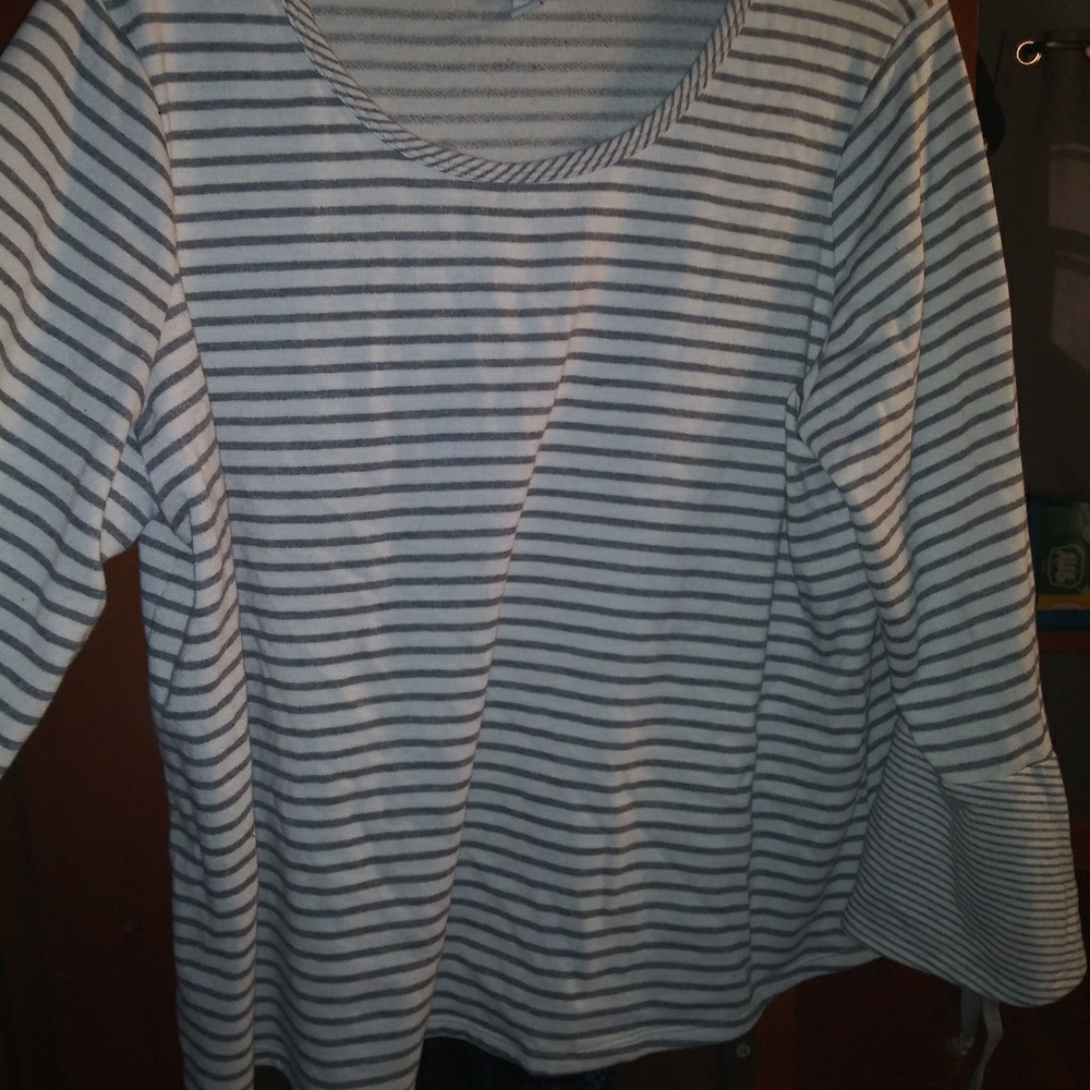 Flared Arm shirt